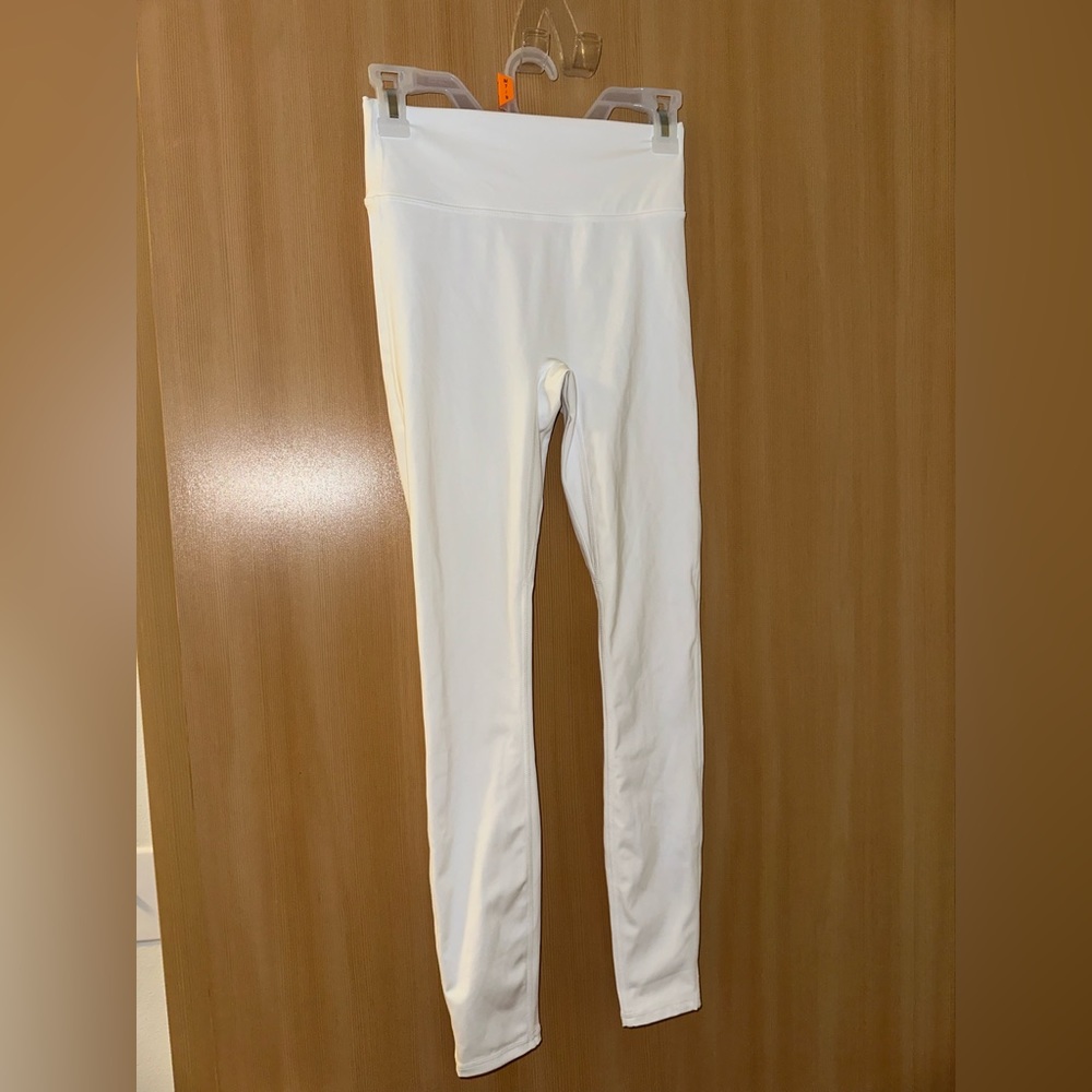 Fabletics Anywhere High Waisted Leggings Size Small White